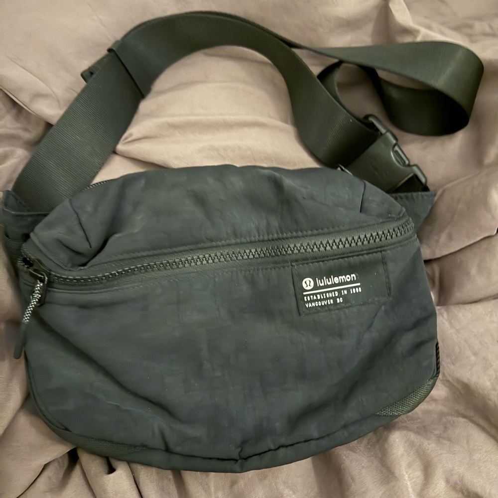 lululemon athletica Charcoal Belt Bag